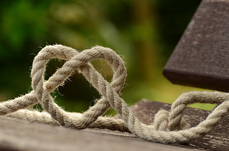 rope-knitting-heart-love-thumb.jpg