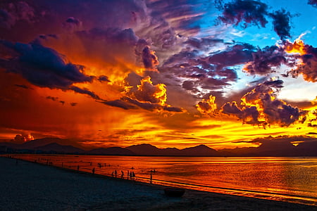 beach-lagoon-sunset-sundown-thumb.jpg