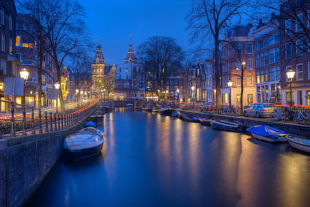 amsterdam-night-canals-evening-thumb.jpg