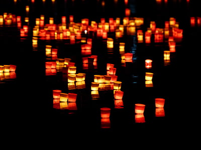 candles-lights-serenade-lights-river-thumb.jpg