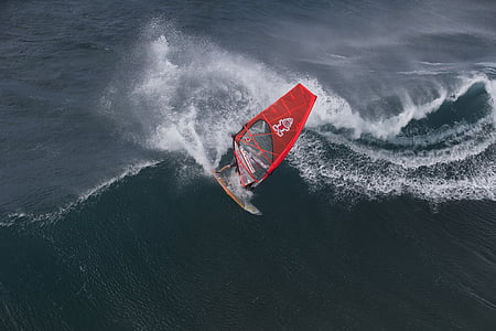 hawaii-wind-surfing-recreation-sports-thumb.jpg