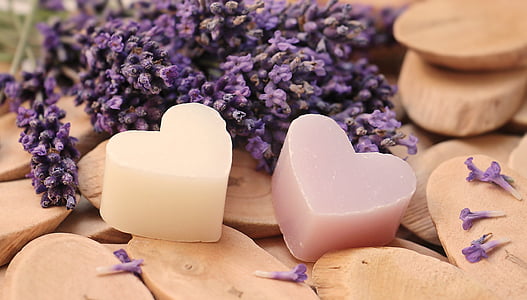 lavender-heart-wood-soap-heart-thumb.jpg