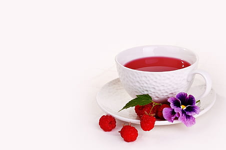 mug-raspberries-berry-tea-thumb.jpg