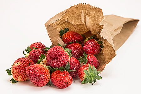strawberries-fresh-fruit-dessert-red-thumb.jpg