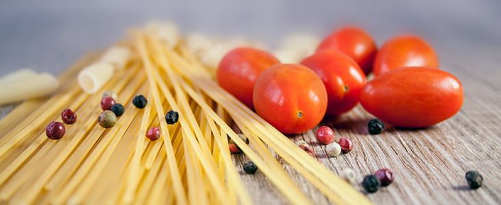 pasta-noodles-cook-tomato-thumb.jpg