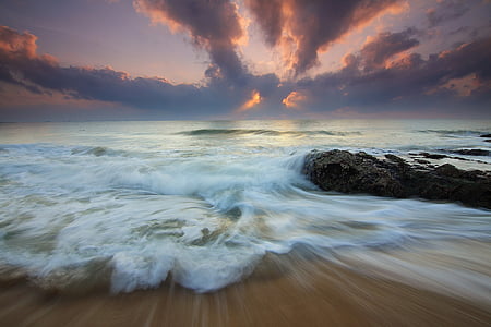 motion-cloud-sunrise-sea-thumb.jpg