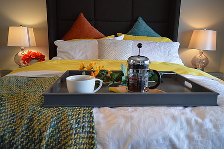 breakfast-in-bed-bed-bedroom-tray-thumb.jpg