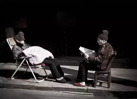 一生中最后的存折是老伴,感动ing