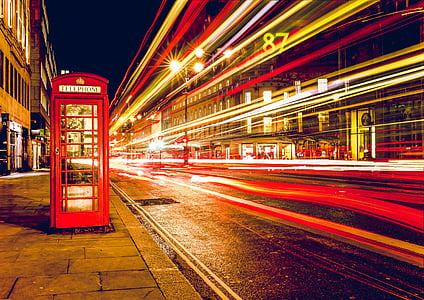 telephone-booth-red-london-england-thumb.jpg